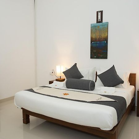 Grand Camellia Hotel Нувара Елия Екстериор снимка