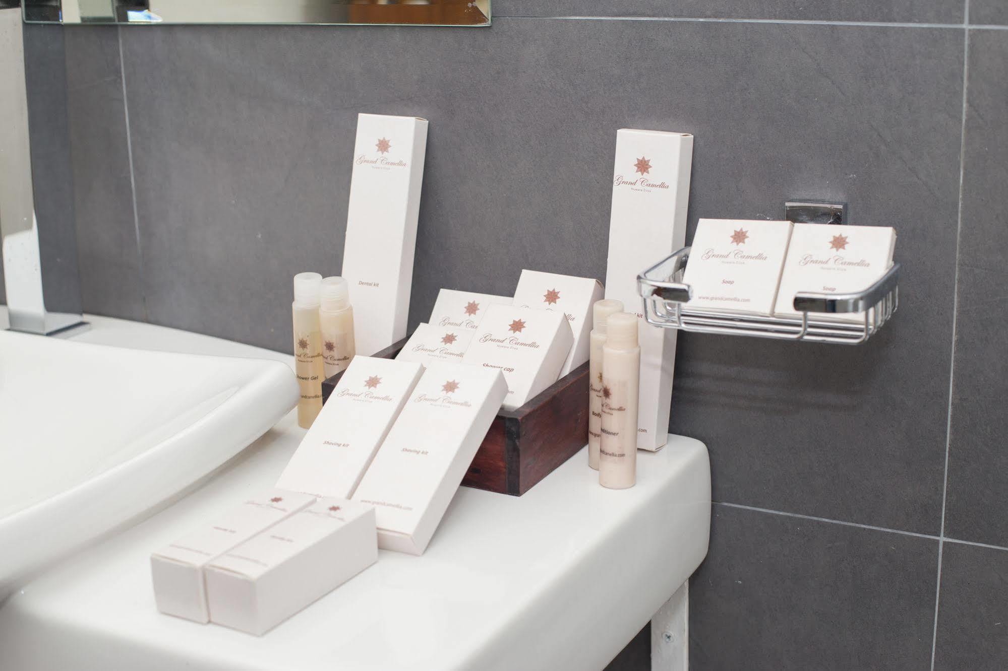 Grand Camellia Hotel Нувара Елия Екстериор снимка